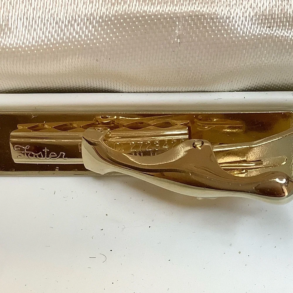 VINTAGE Foster Gold Cufflinks & Tie Clip Set - Picture 7 of 9